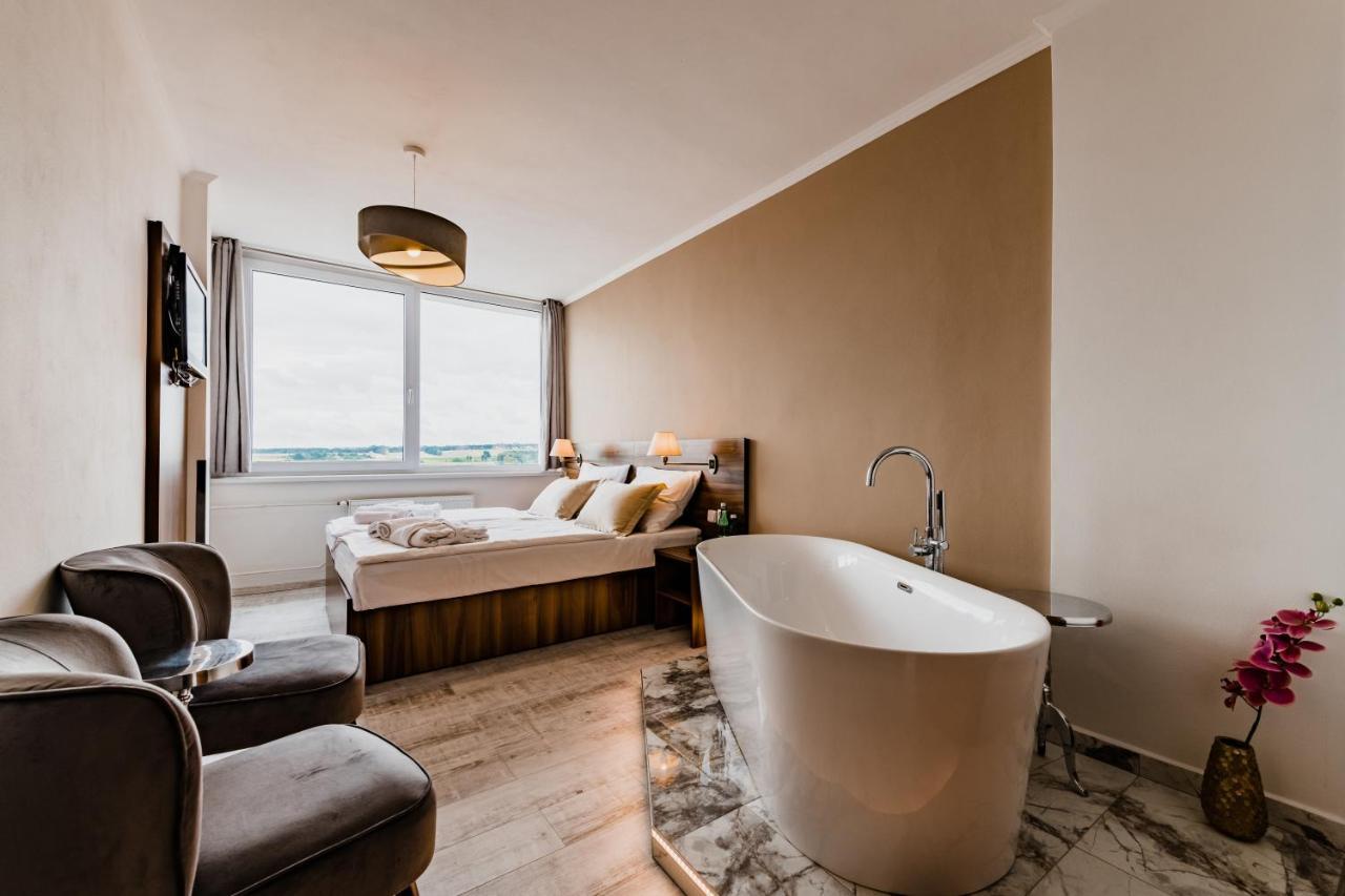 Hotel Palcat Tábor Dış mekan fotoğraf